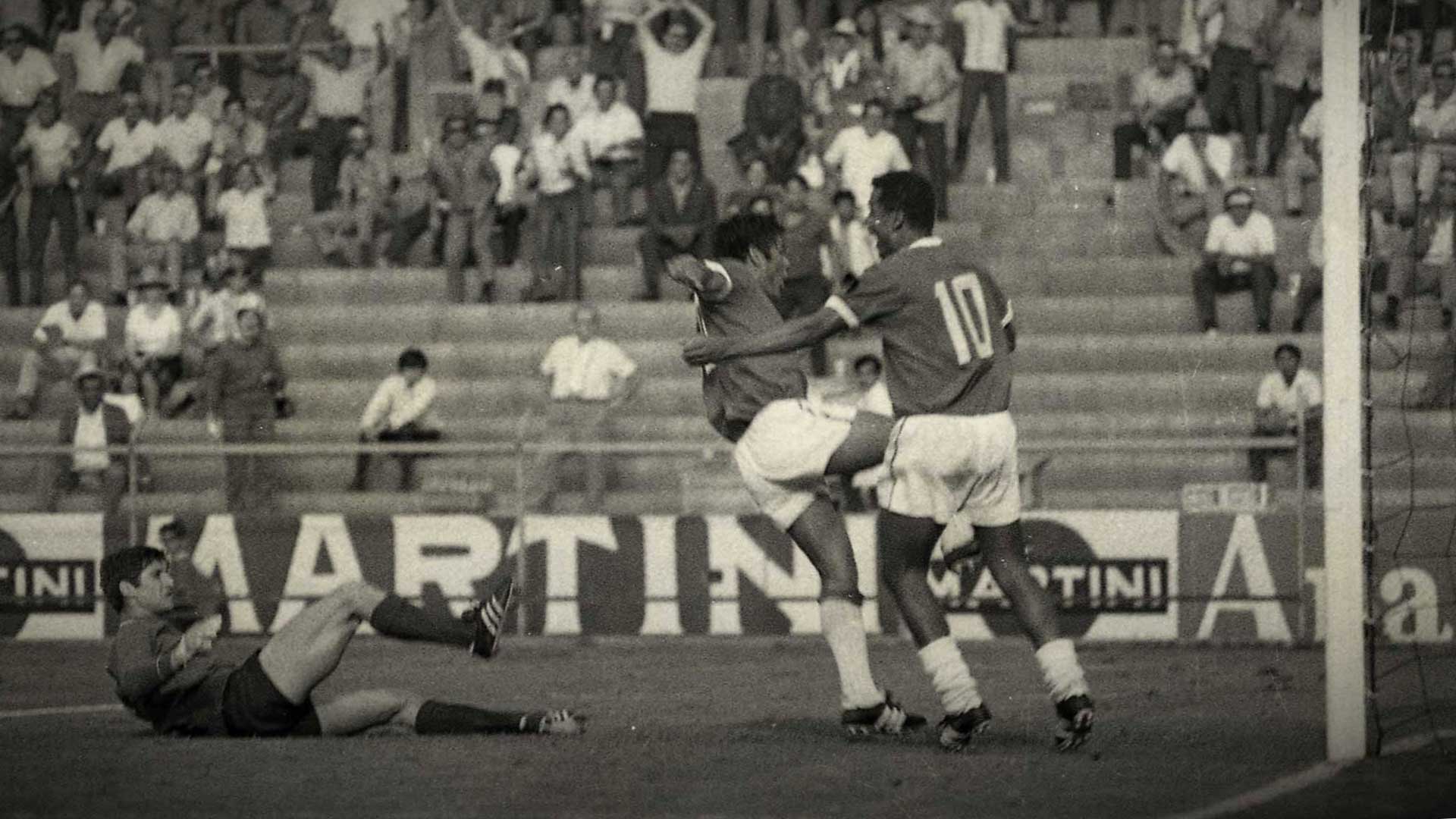 Perú vs. Bulgaria en México 70